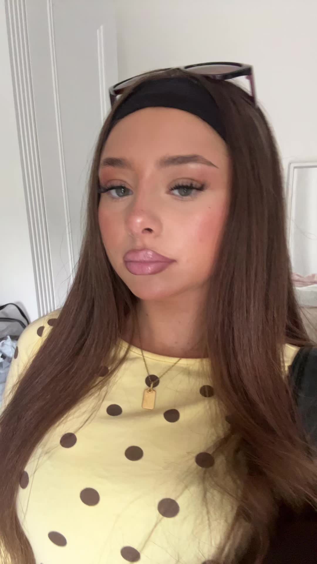 @𝑽𝒂𝒍𝒆𝒏𝒕𝒊𝒏𝒂