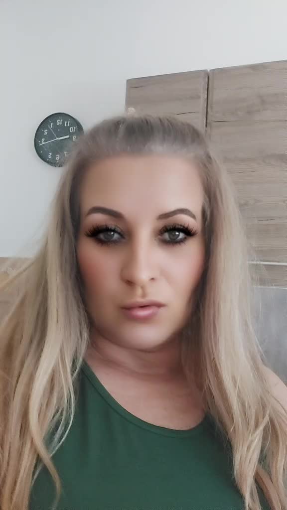 @Krisztina Kov&aacute;cs