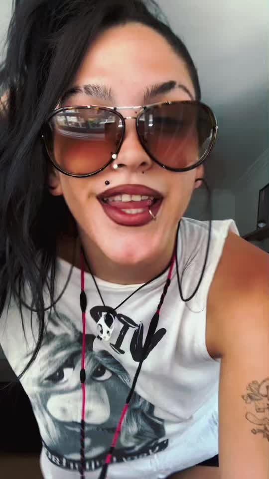 @kinkyera