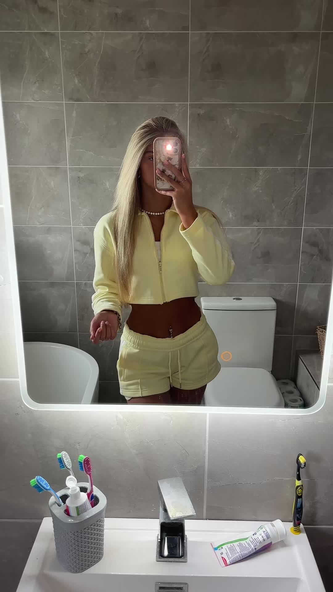 @Emily👸🏼