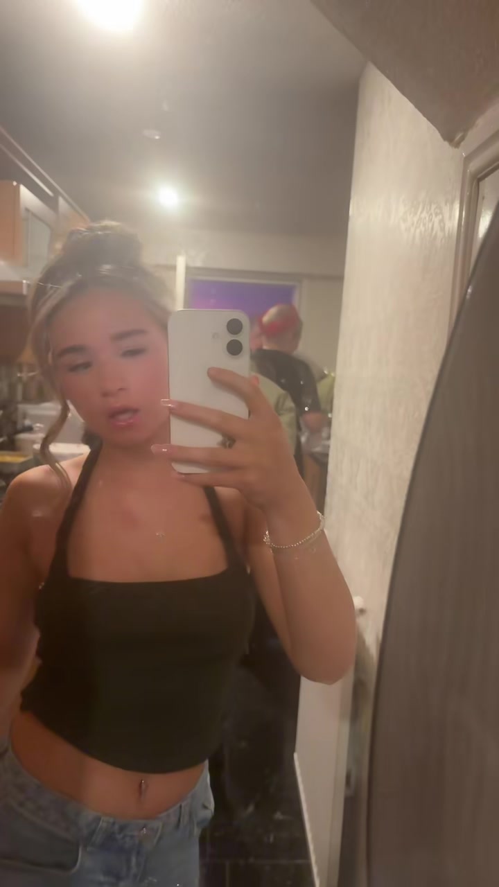 @lily