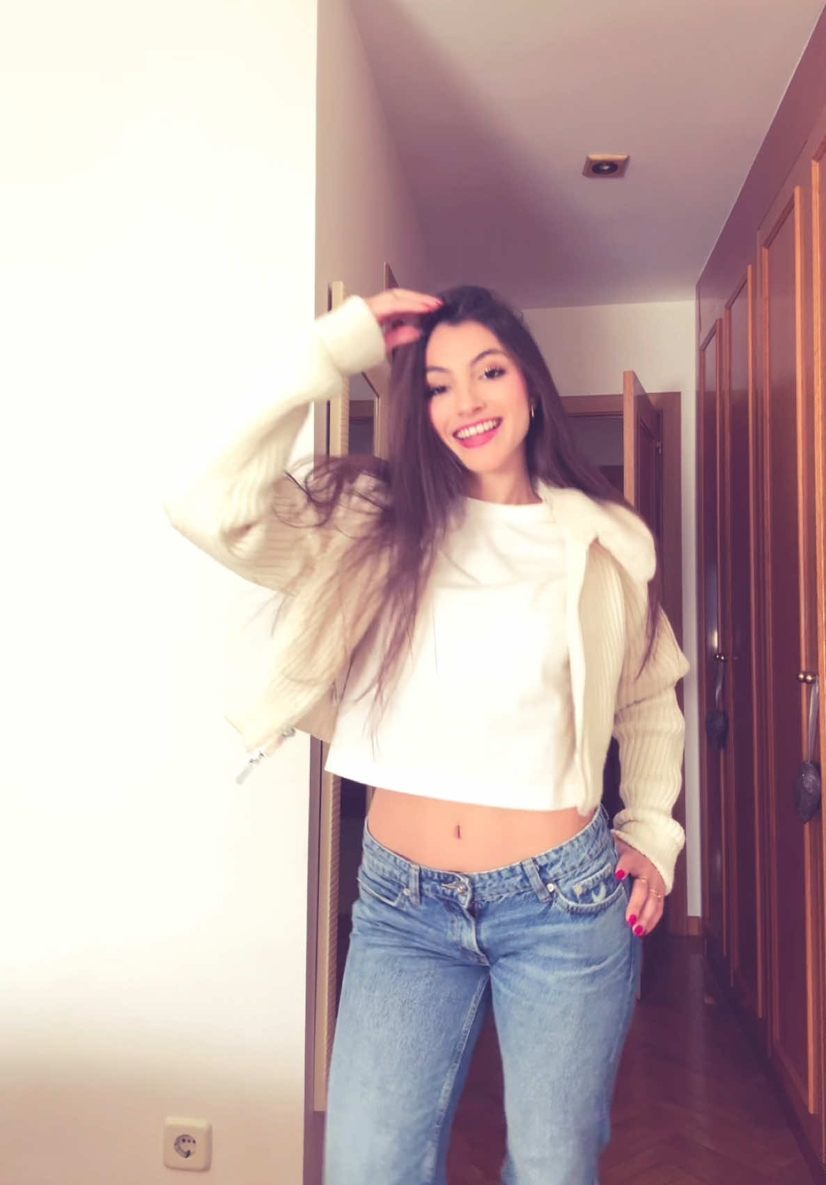 @M O N I