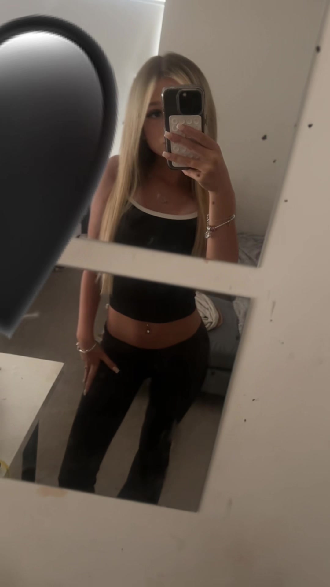 @lillysuelaceyx
