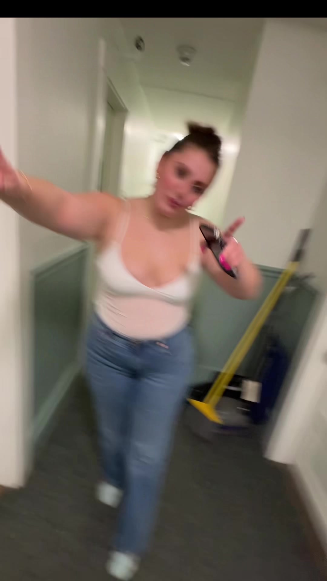 @ella