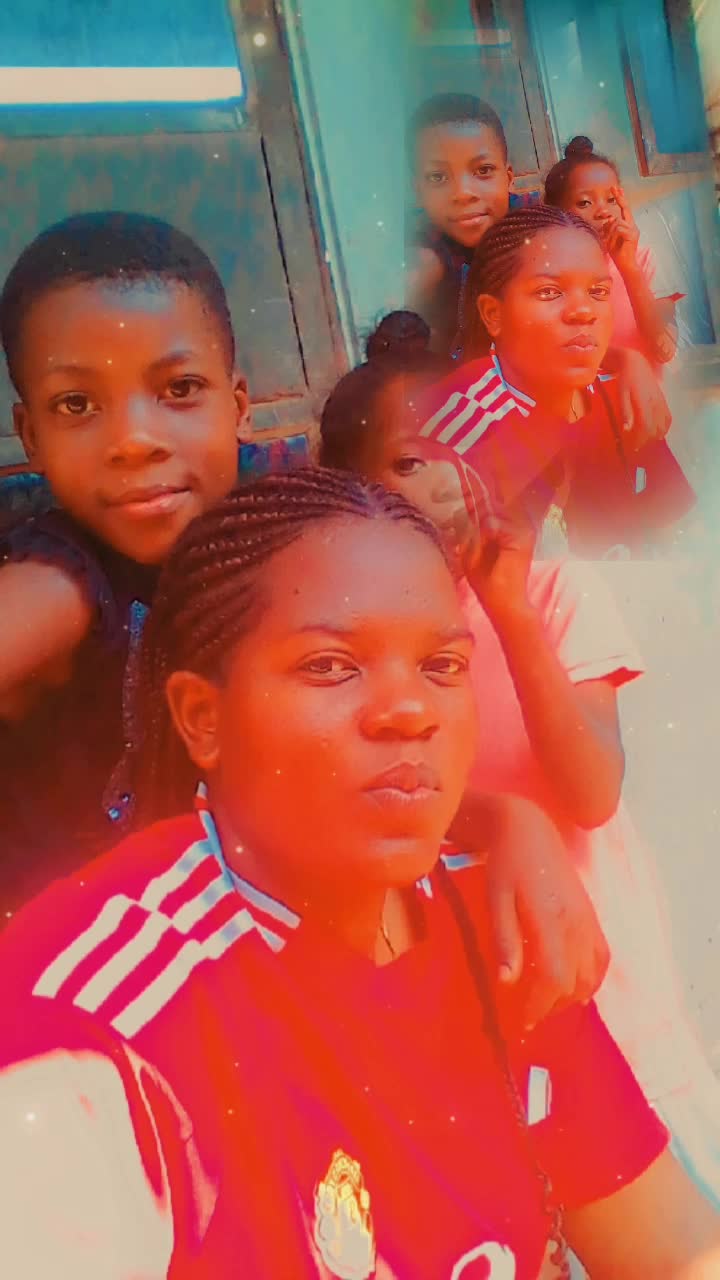 @kiz love 560