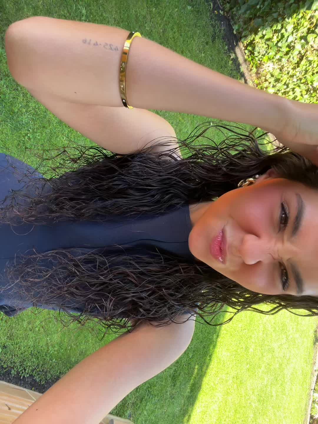 @Maariaaav