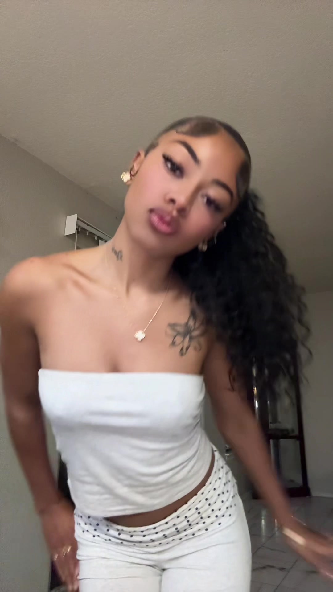 @sexyscorpiowlrd