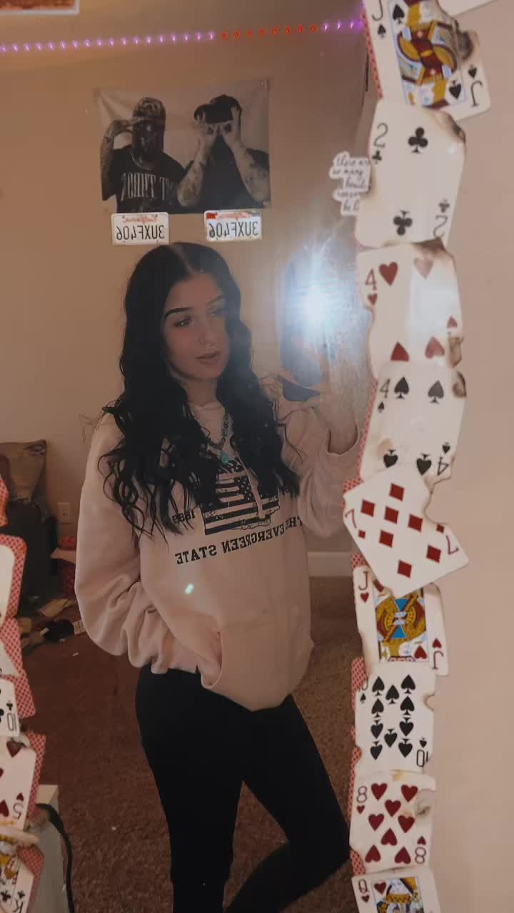 @Tory🖤⚡️
