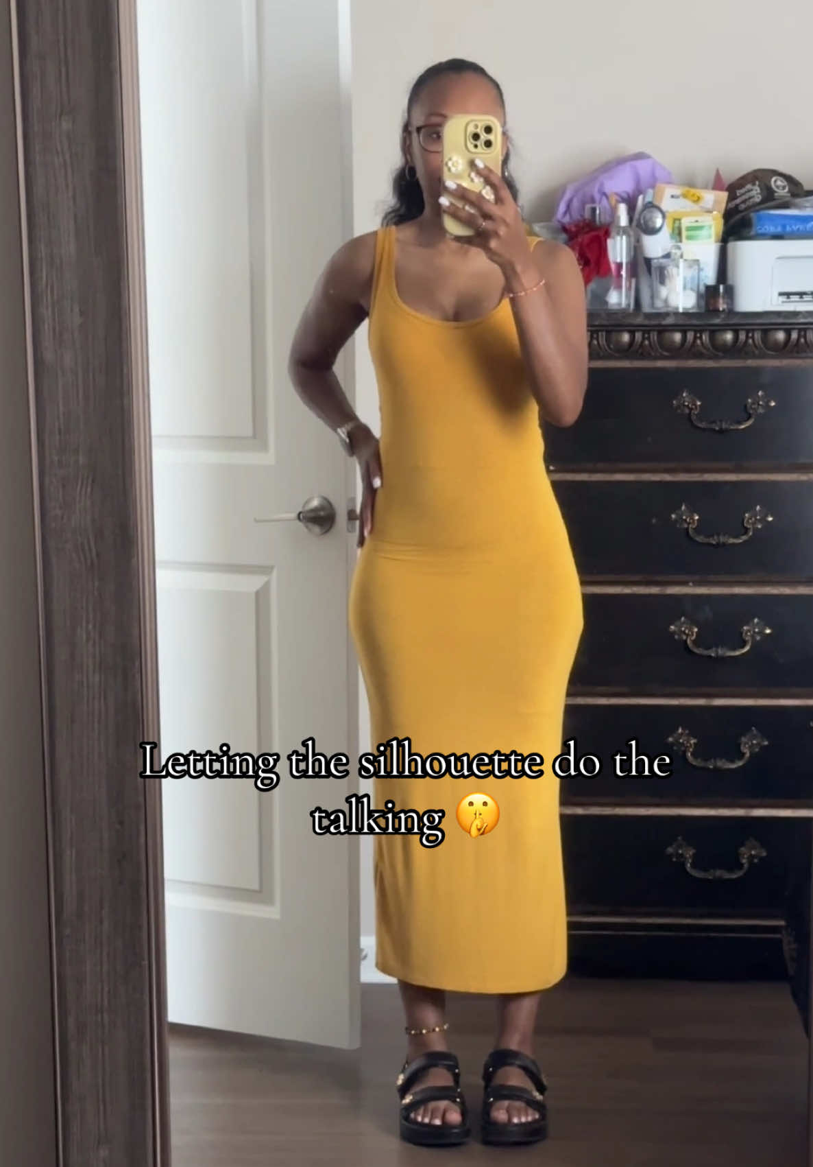 @Sharie_Monet