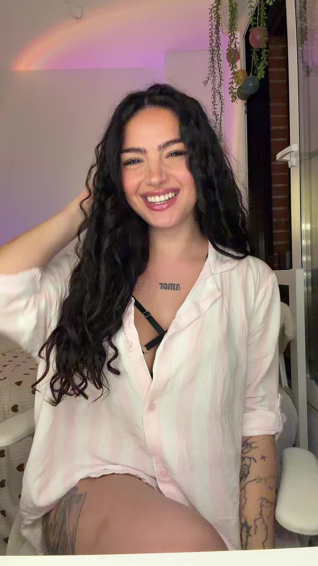 @Elenaalexis17