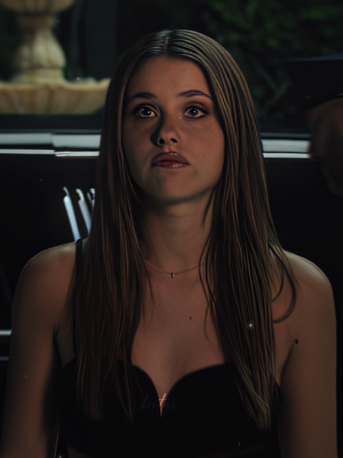 @Cinematic Bites🎥