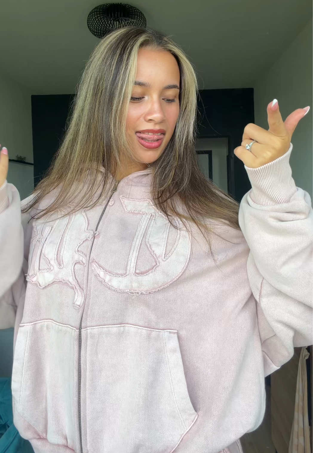 @𝓓yantha ❥💎