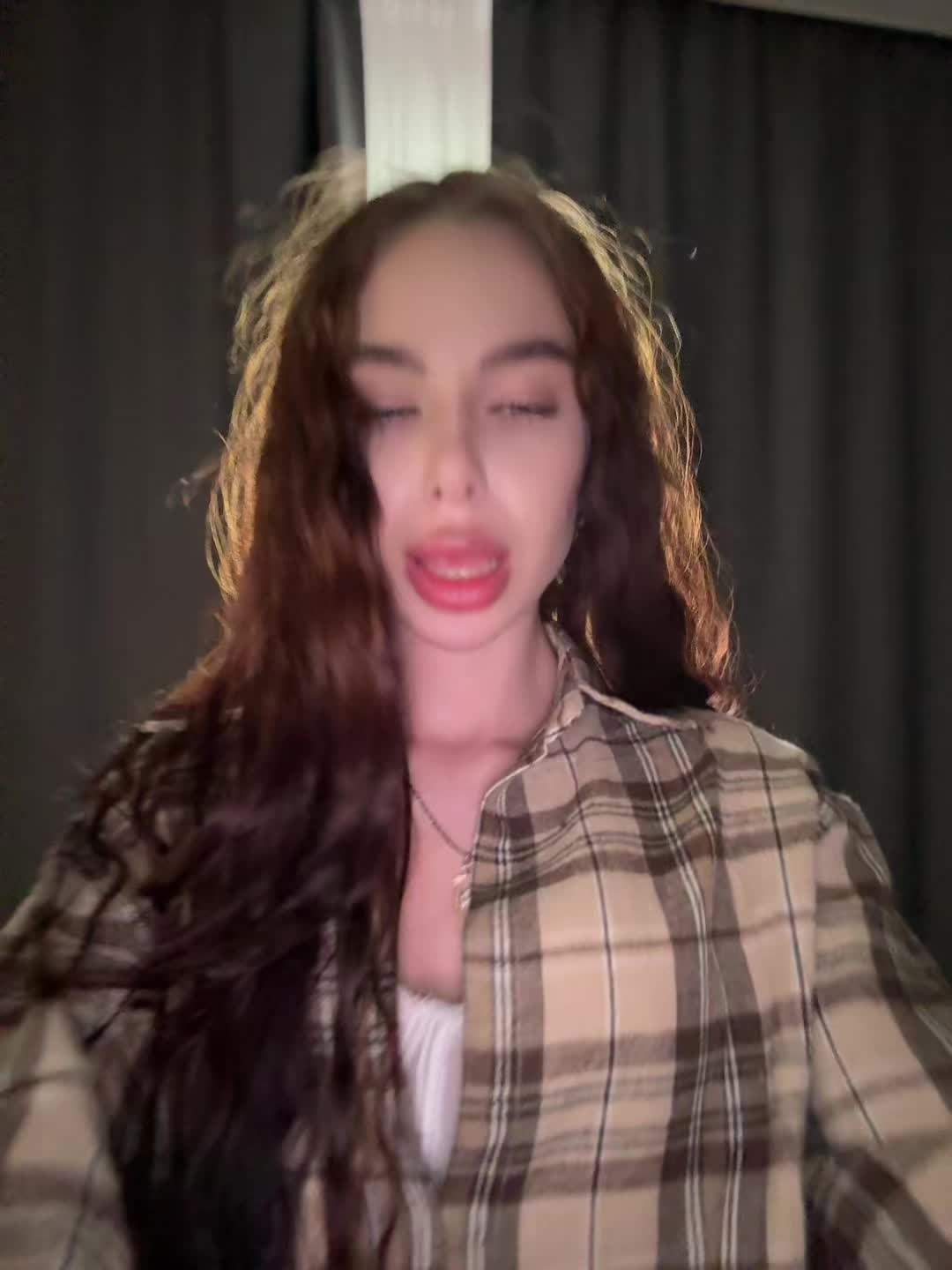 @lenakssss