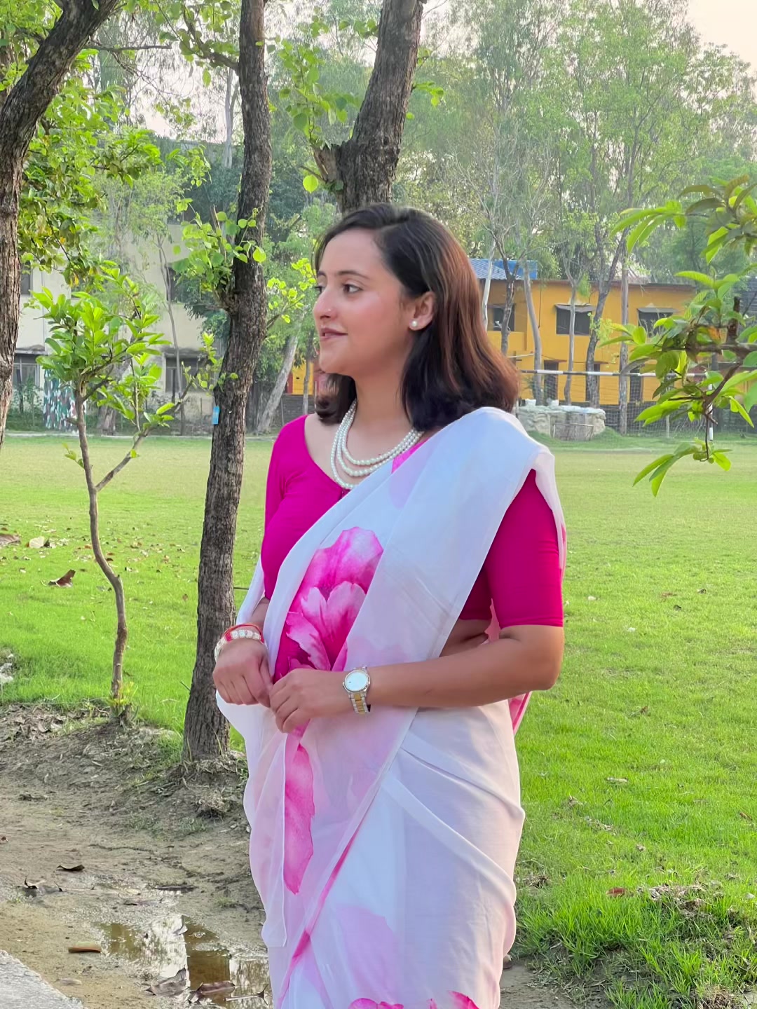 @Babita🦋