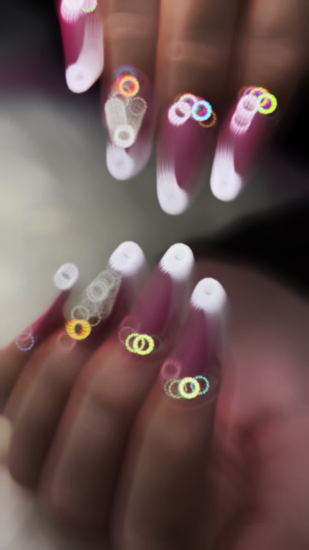 @Nails_vil&aacute;g