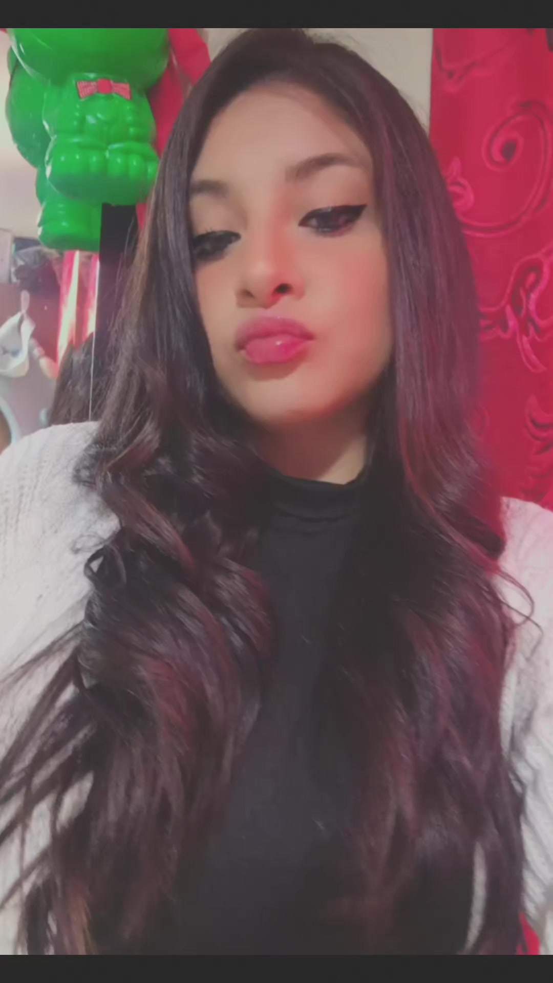 @Ayliin Domiinguez🐰💗