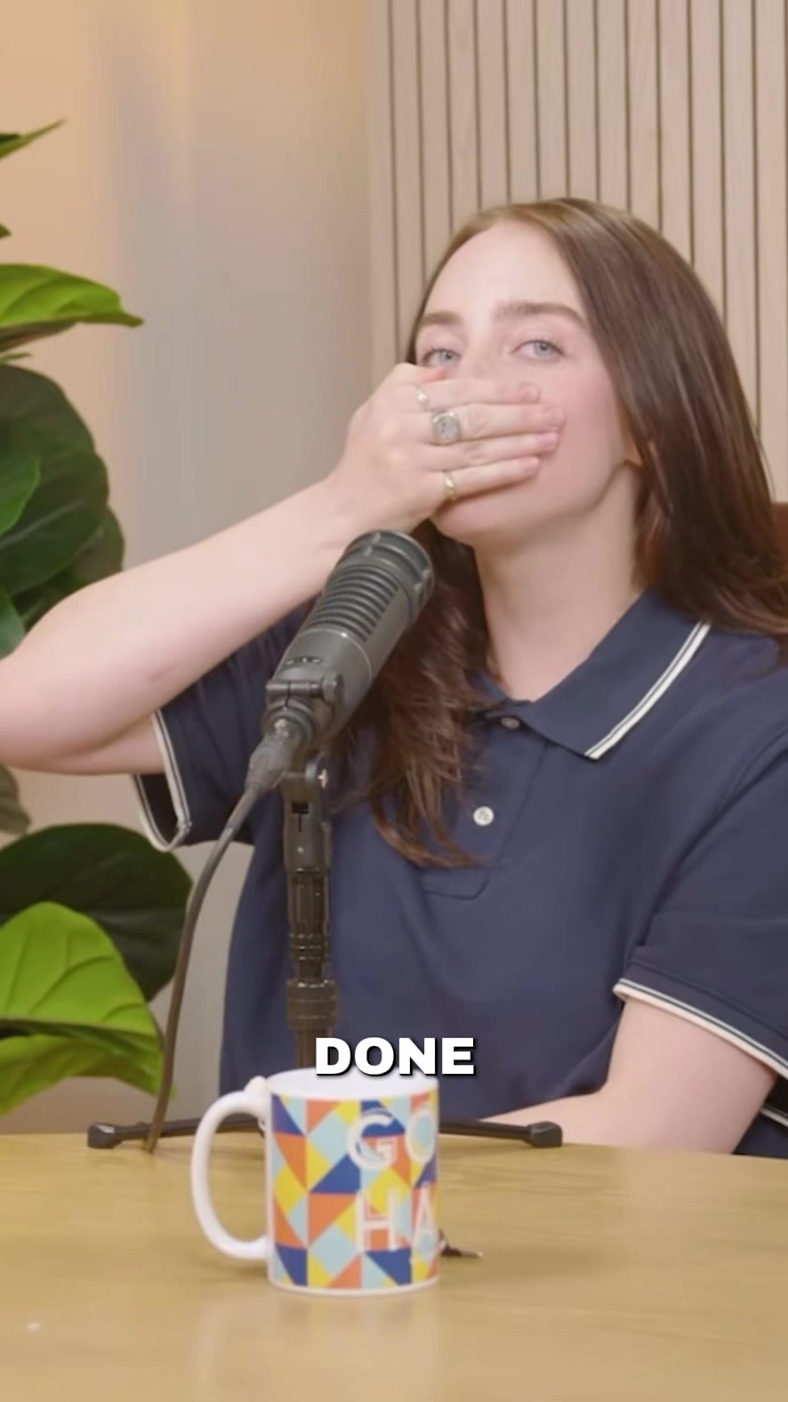 @mia |-/