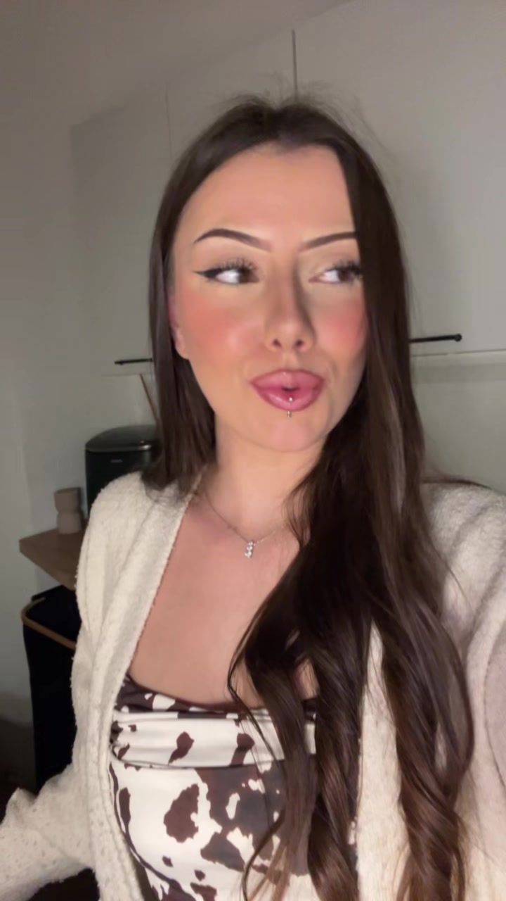 @MoniqueSuelita🦋