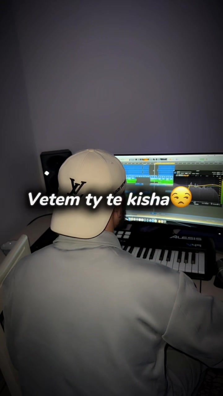 @𝗔𝗡𝗗𝗜 𝗞𝗢𝗥𝗥𝗔