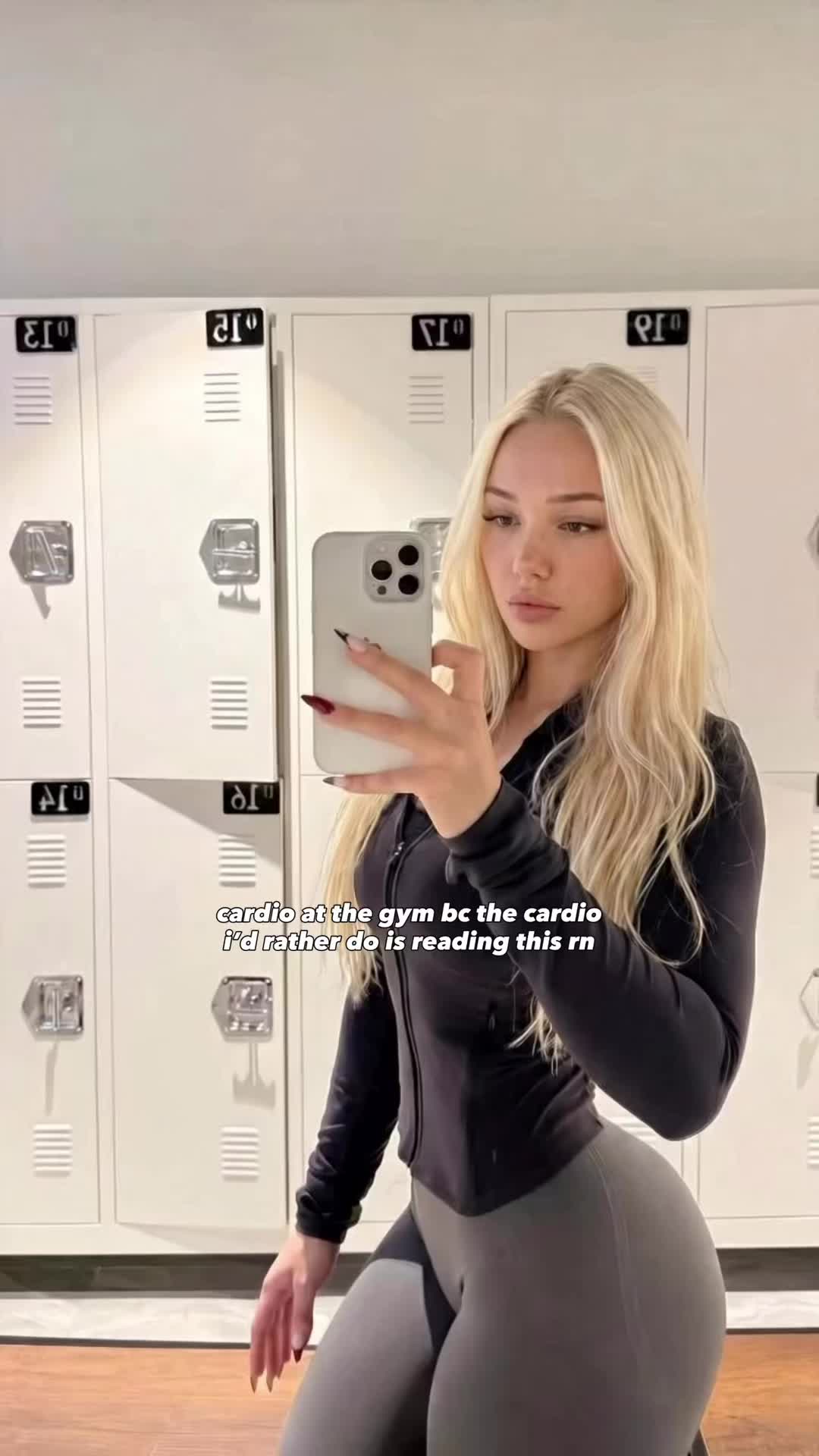 @Yana Voss 🦋