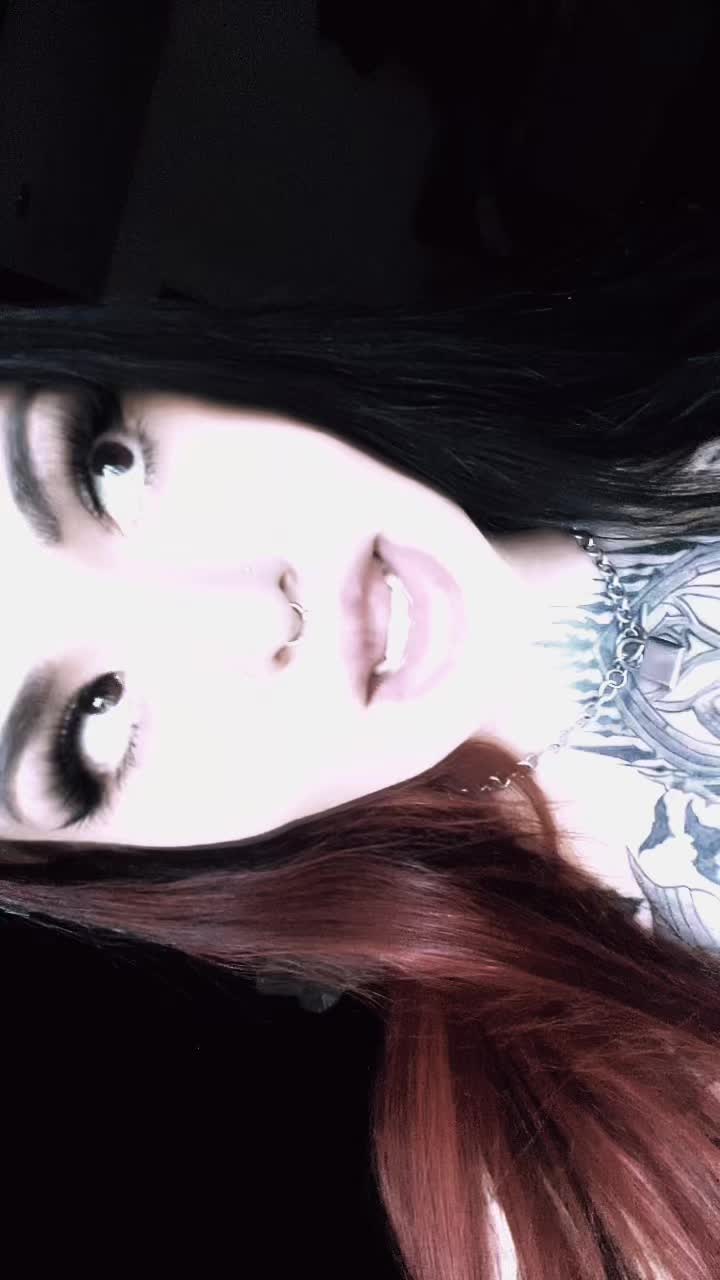 @𝕷𝖎𝖛𝖎𝖓𝖌𝕯𝖊𝖆𝖉𝕲𝖎𝖗𝖑🖤
