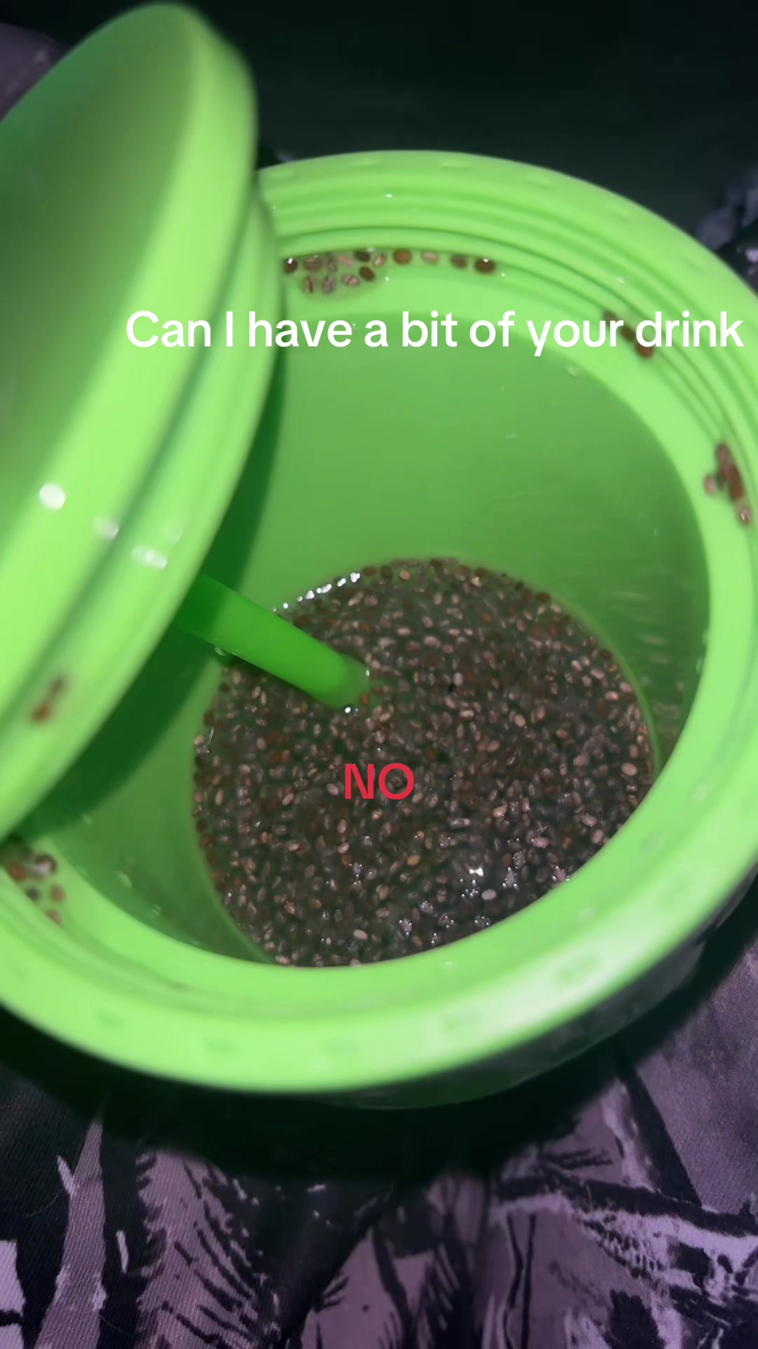 @Ej