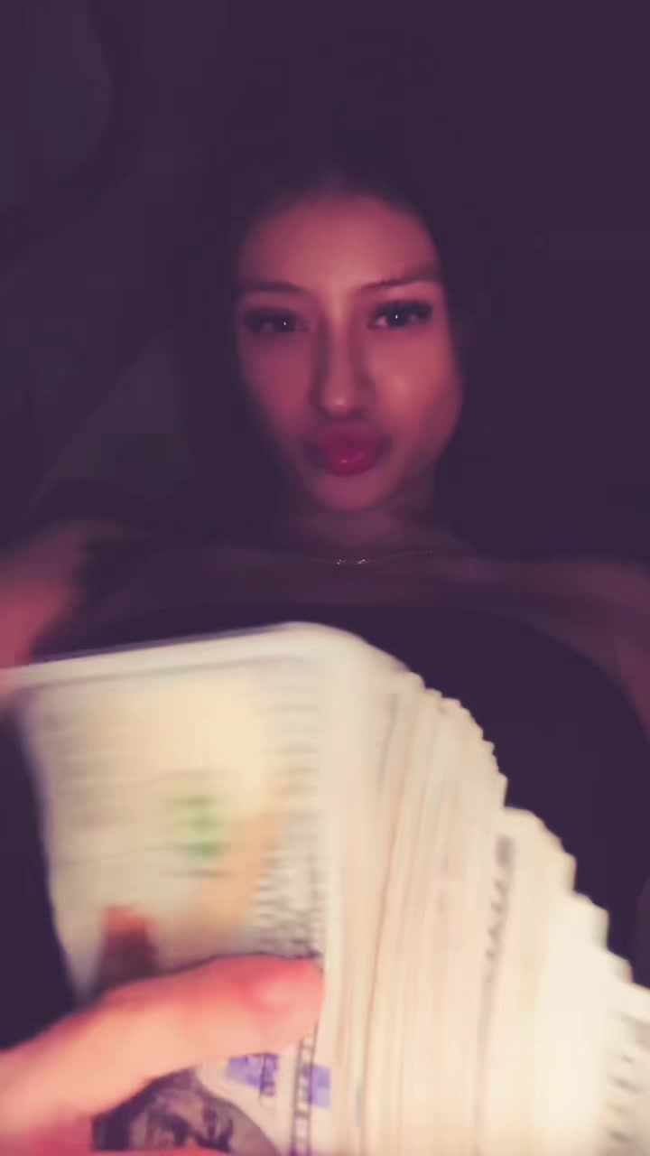 @alexis