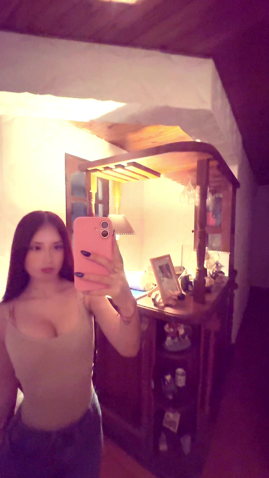 @Abril