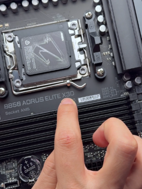 @AORUS