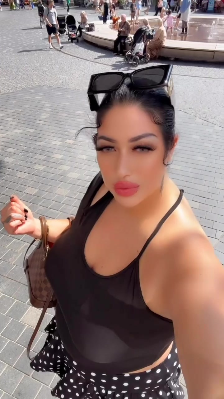 @barbiiequeen1