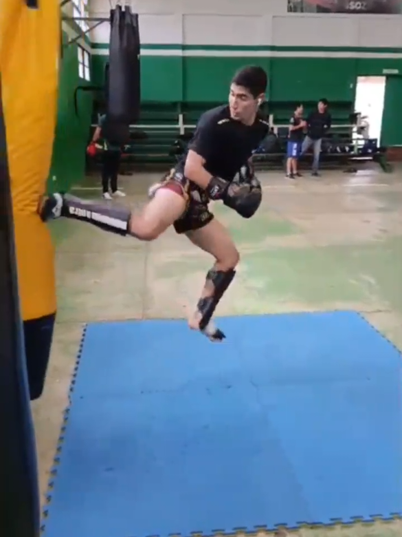 @Ardilla_K1🐿️🥊
