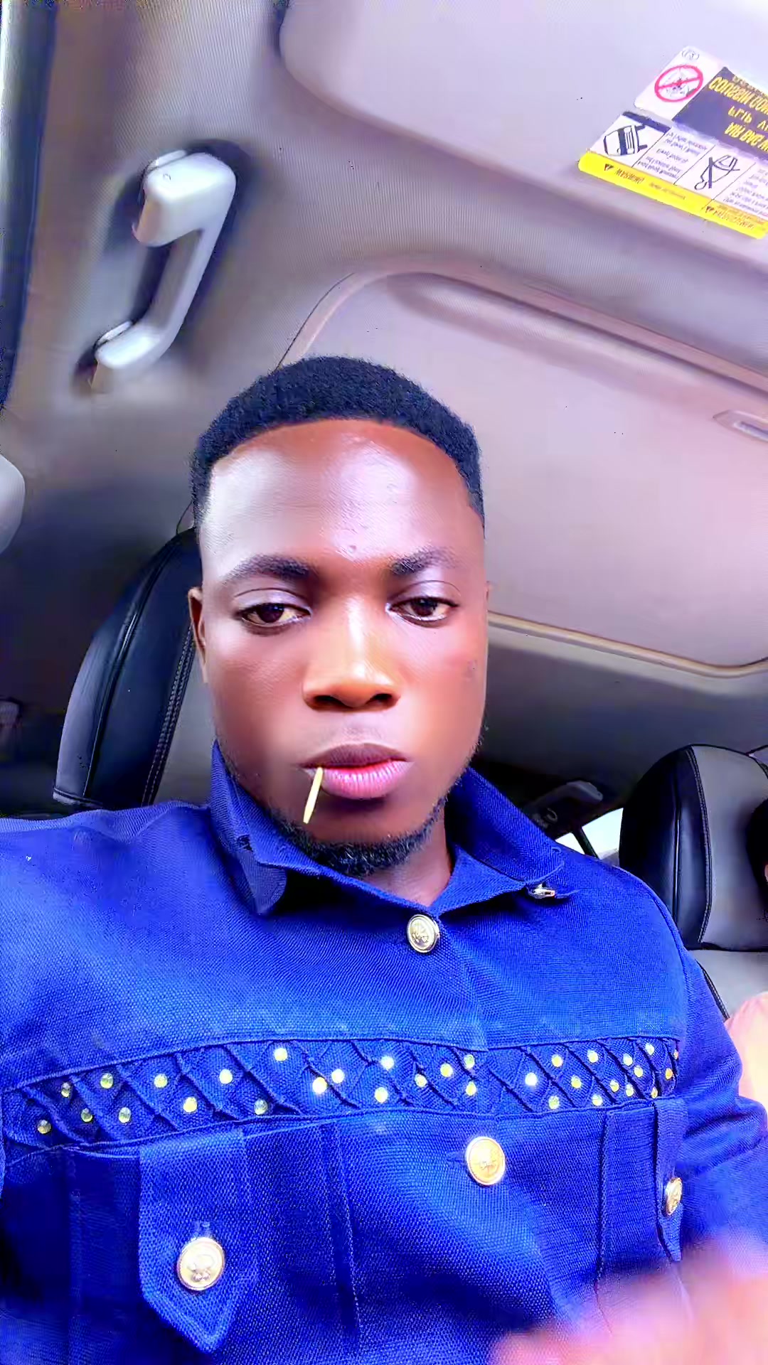 @HON SAVIOUR 🧳