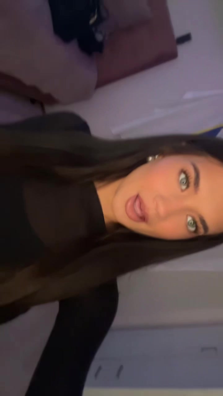 @E🤍