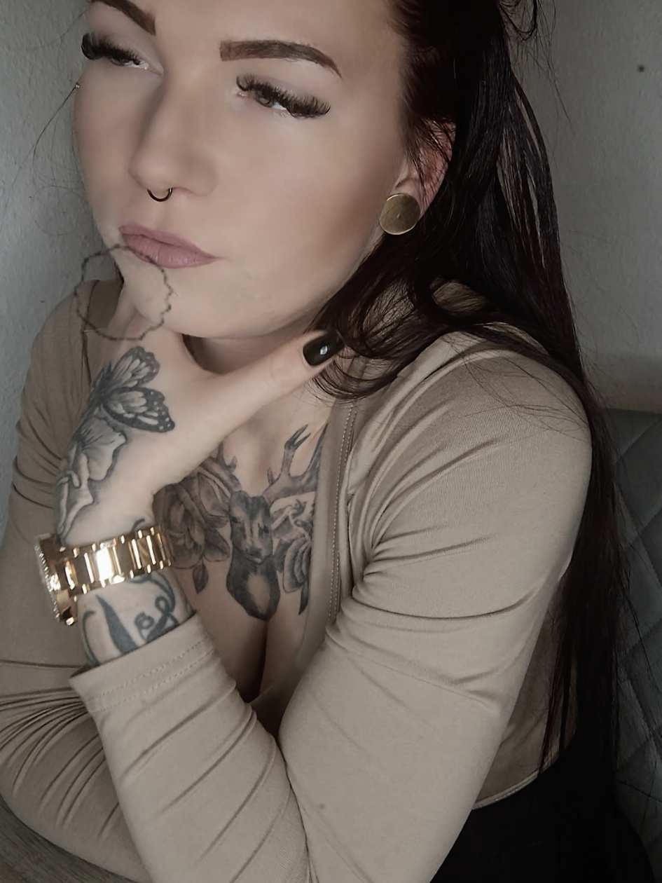 @Jessica 🖤