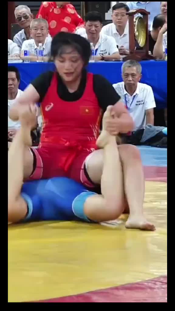 @ᎽᴏᴜɴɢメWʀᴇsᴛʟᴇʀs
