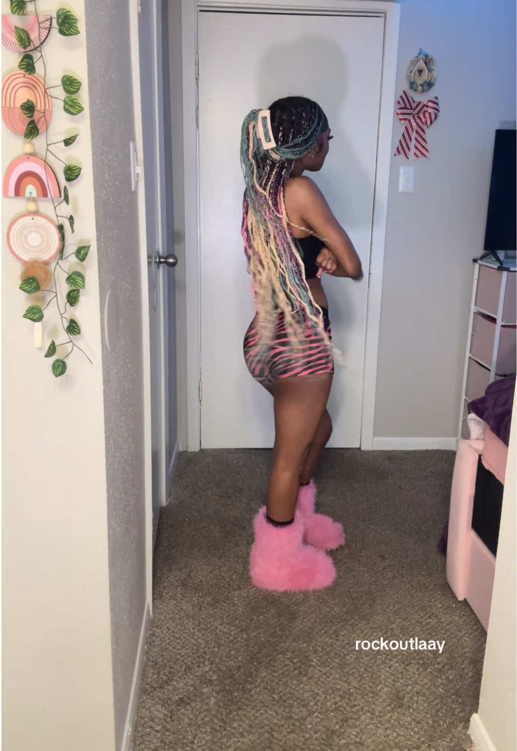 @rockoutlaay