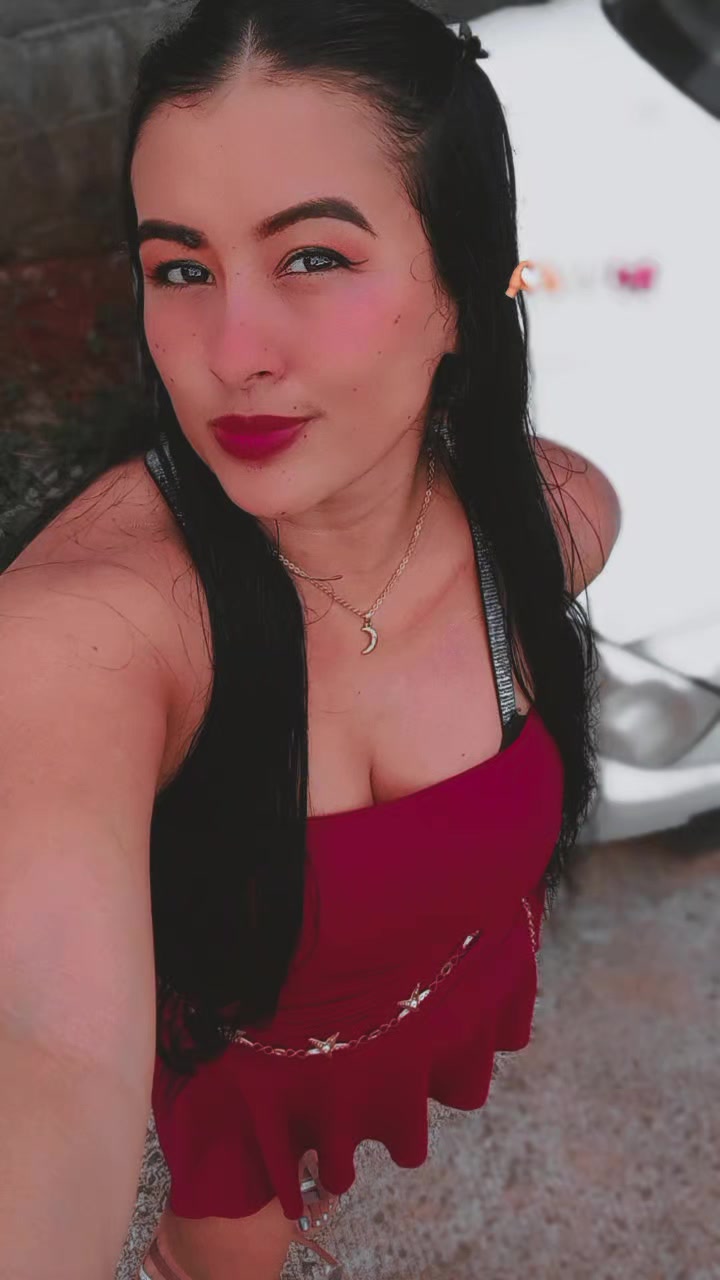 @🪽 Nicole quiroz🦋💎