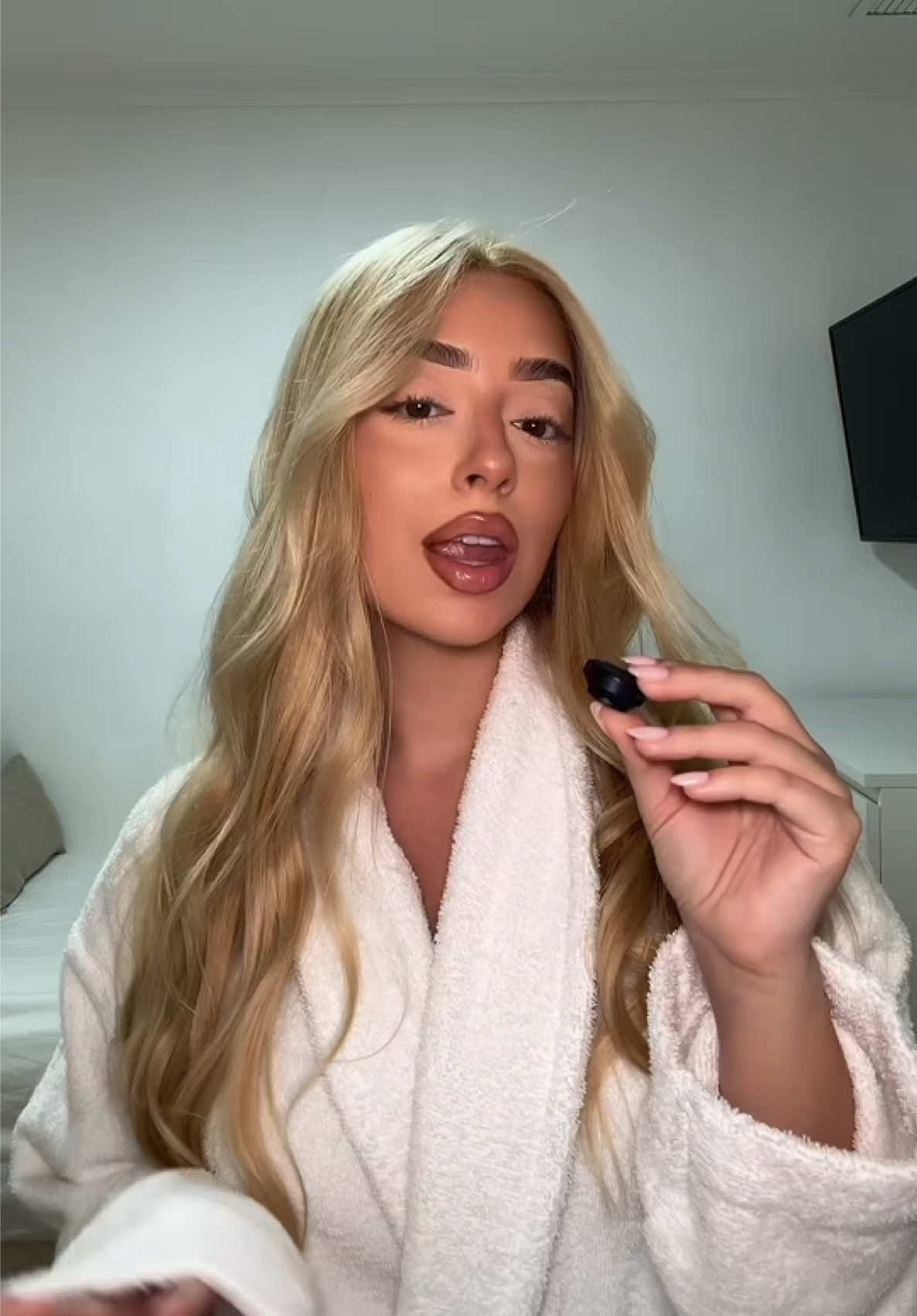 @Carolmtnz_