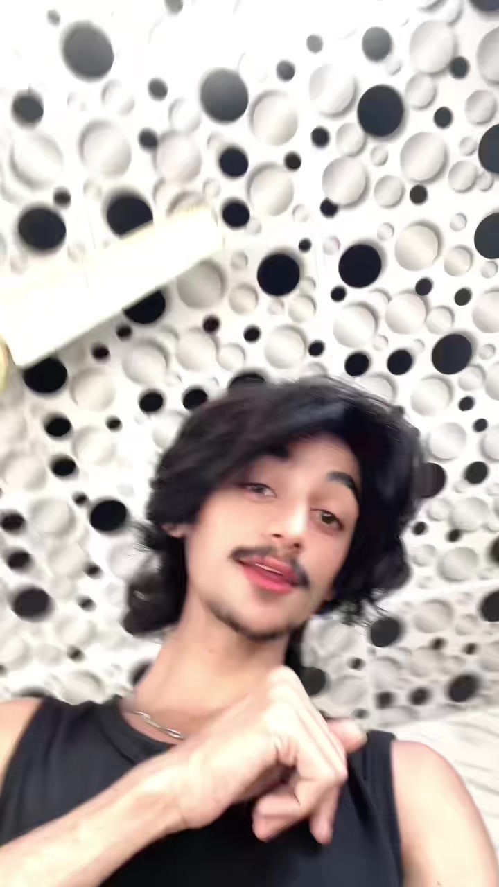 @MOoN🕶️🤏