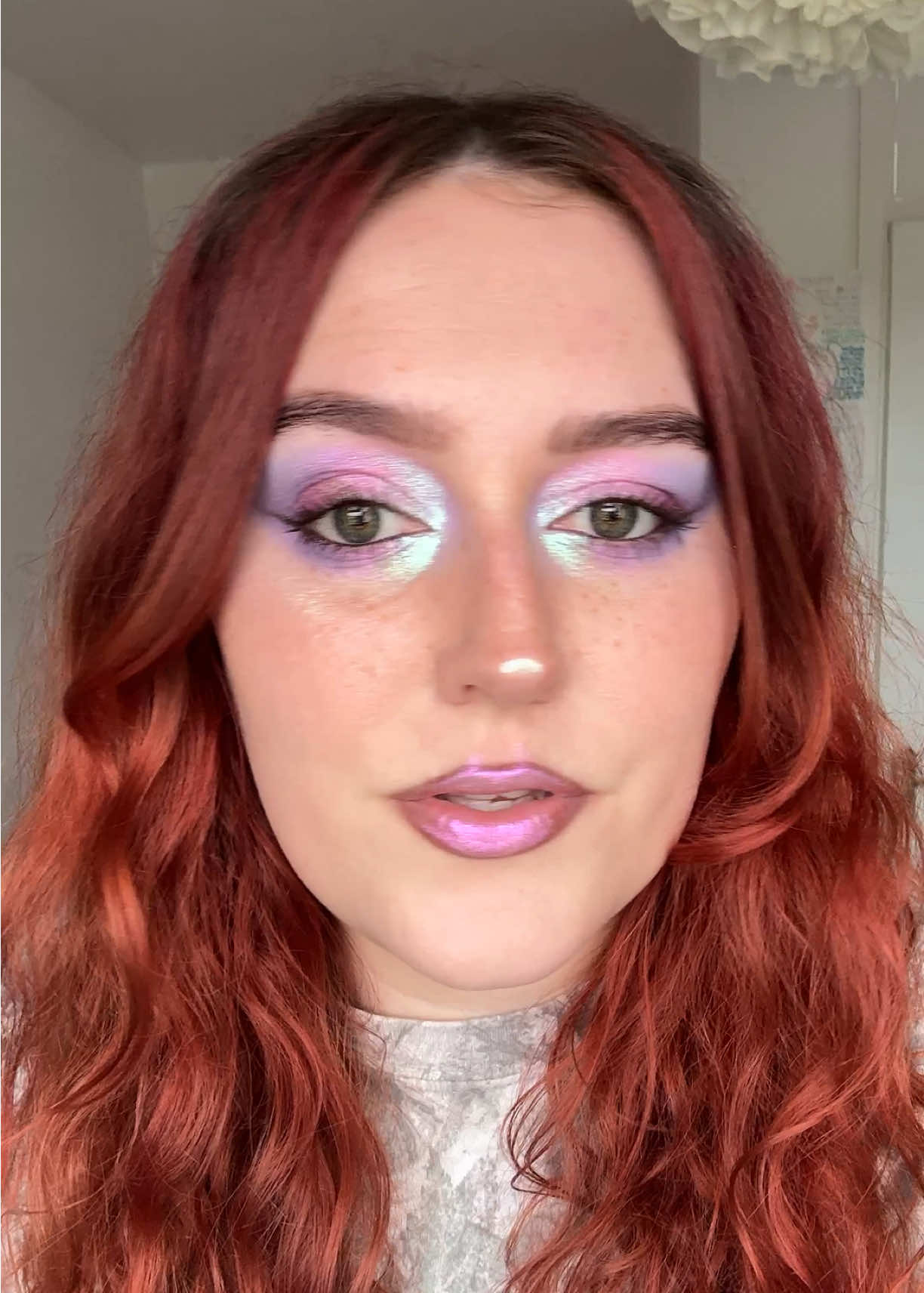 @Rainbow Meg 🌈 Sparkly Makeup✨