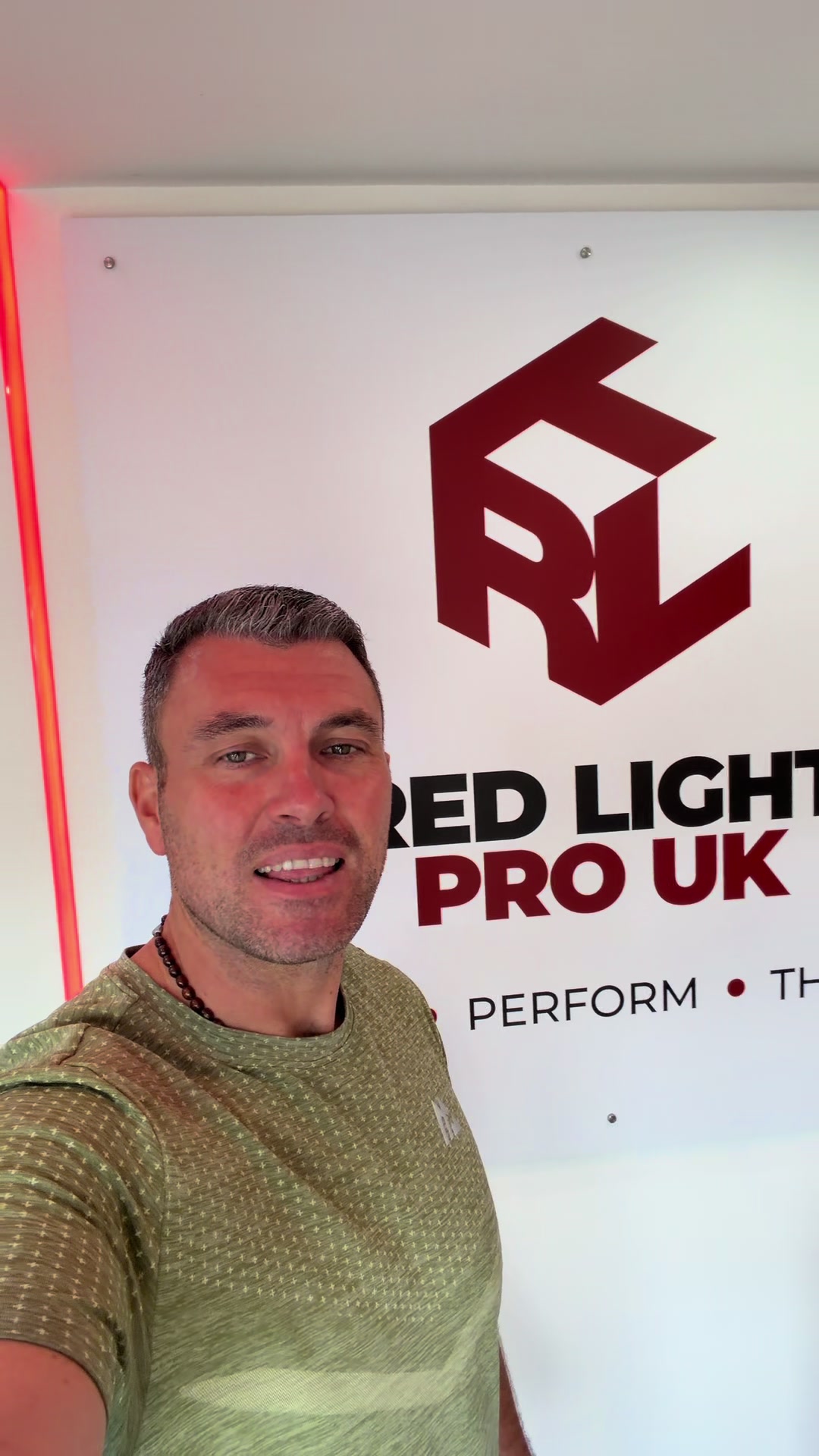 @Red Light Pro UK