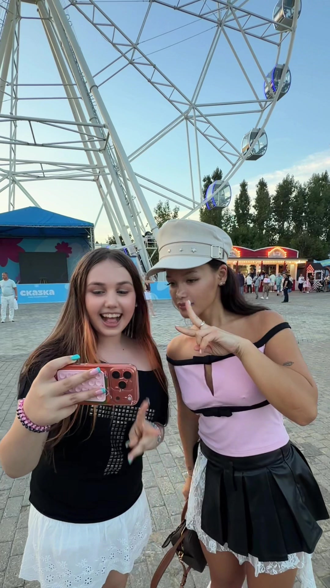 @MARI M