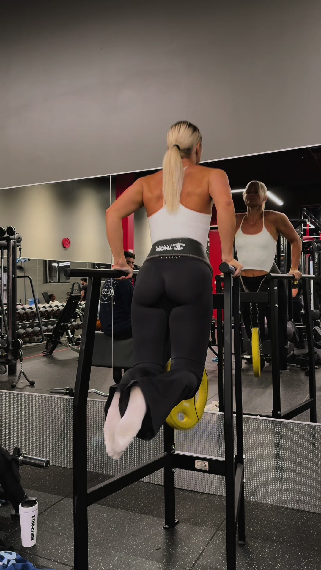 @Lydia Vaggelyr