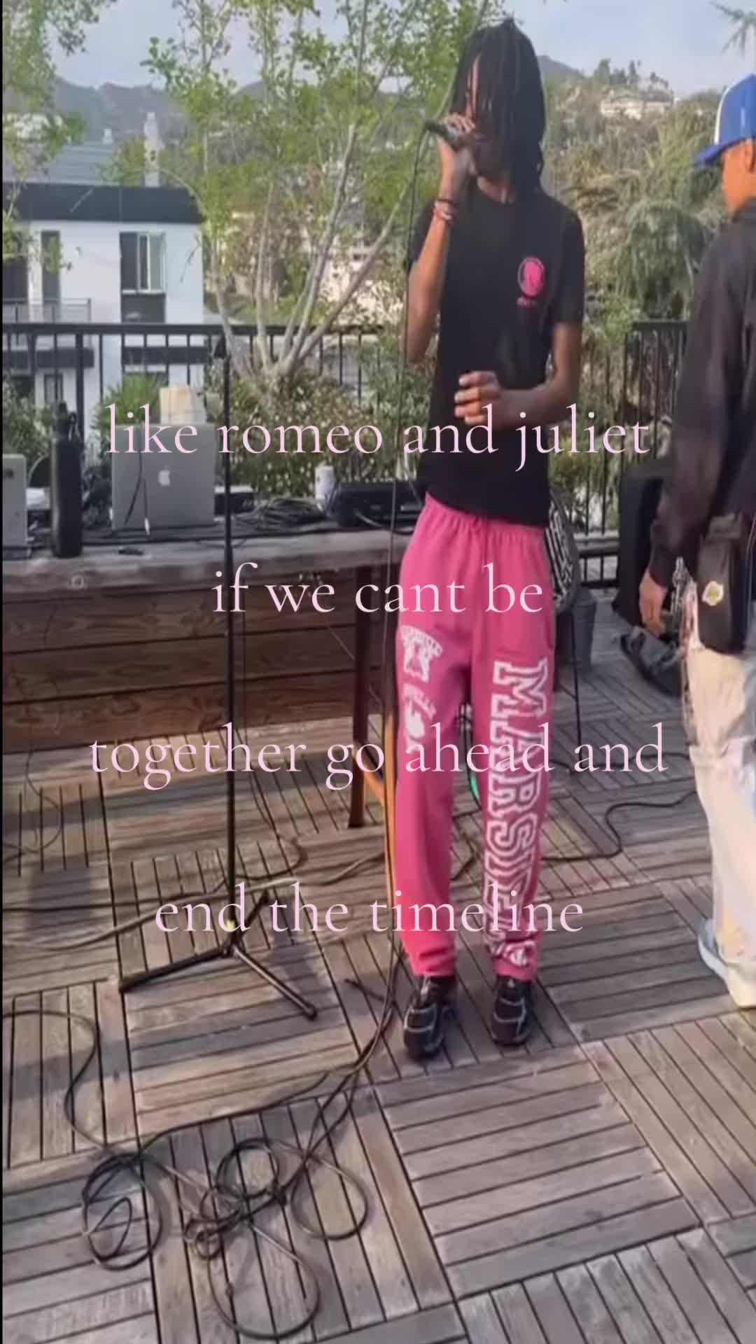 @tri