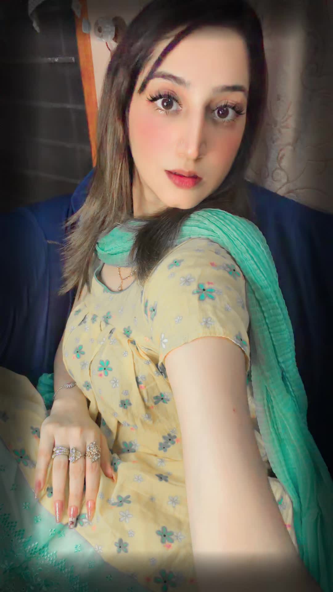 @𝗡𝗮𝘆𝗮𝗯 𝗖𝗵💕