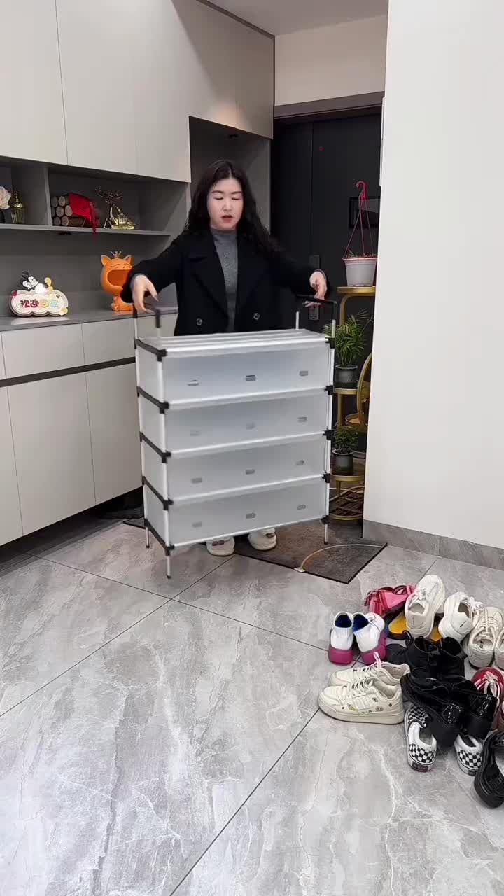 @alicenewworld_uk