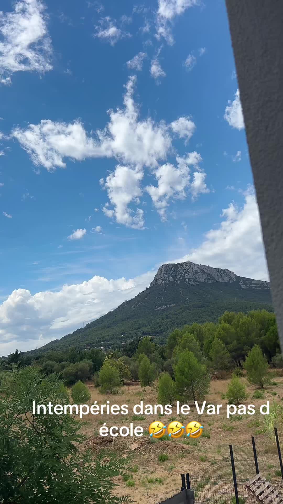 @Elodie_Va
