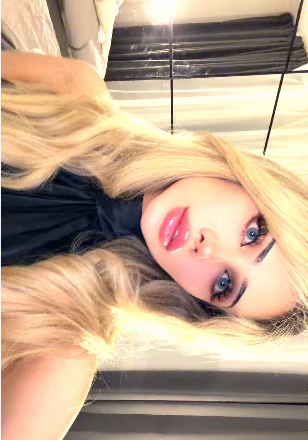 @𝐋𝐢𝐬𝐚