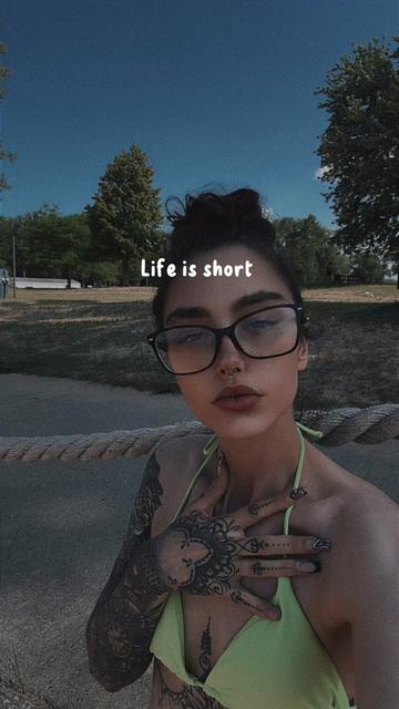 @Tattooed_Baddie