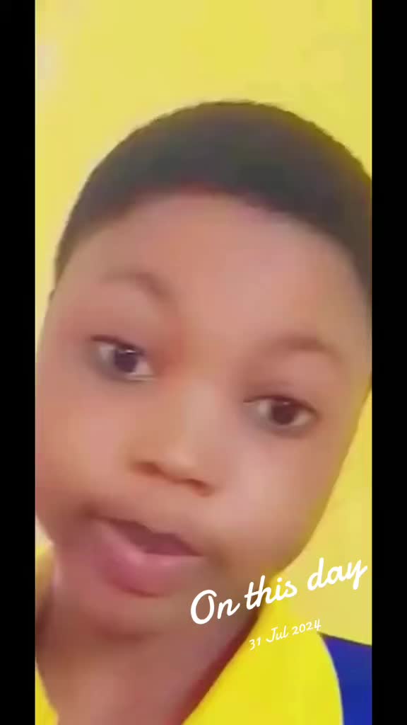 @MŎÑËŶ_ _MİN̈ĎĘĐ💸💲🔫